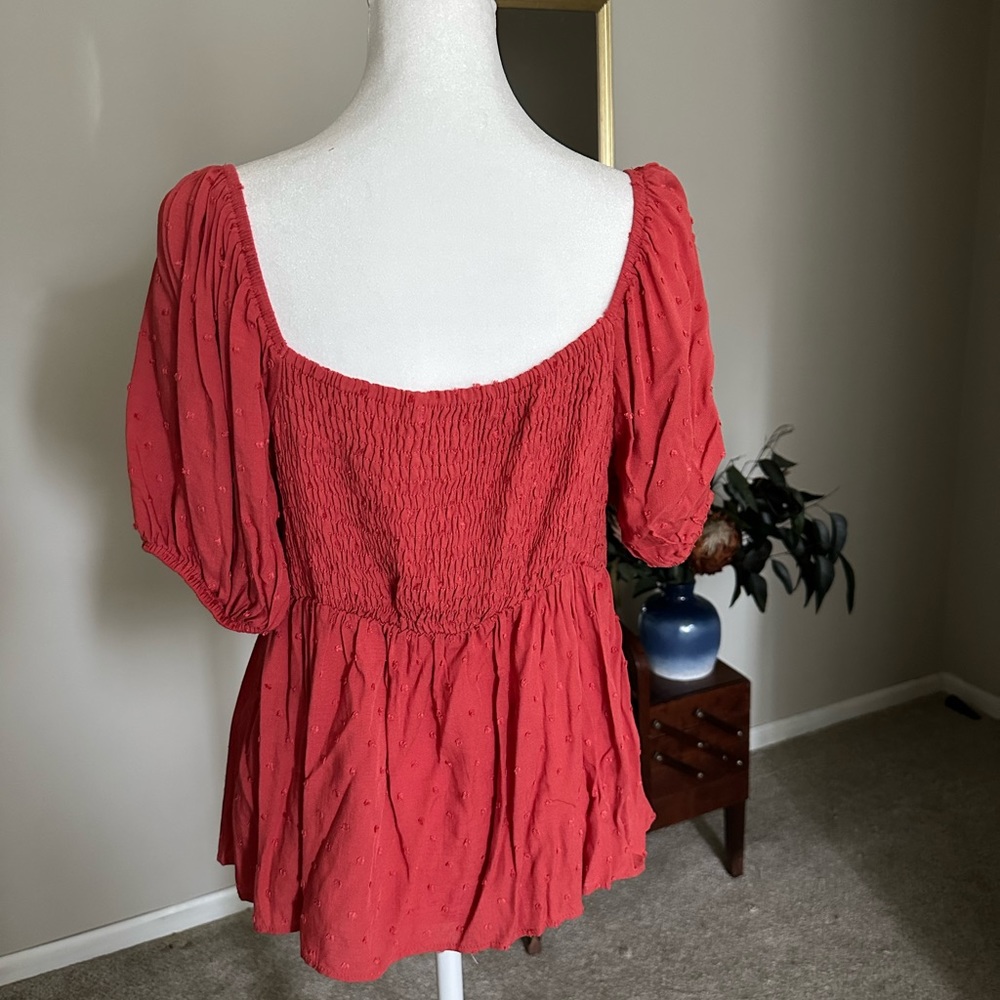 Swiss Linen Ruffle Blouse - Picture 2 of 4